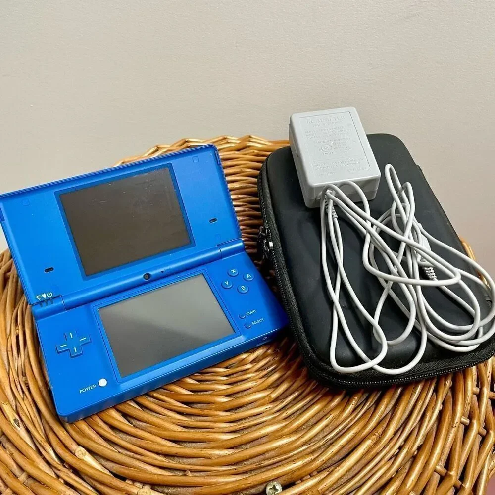 Nintendo DS Blue Handheld‎ Console System W/ Cord Case CYR-001 US Tested, Works